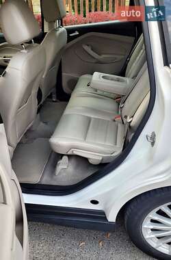 Мінівен Ford C-Max 2015 в  фото 17 Мінівен Ford C-Max 2015 в