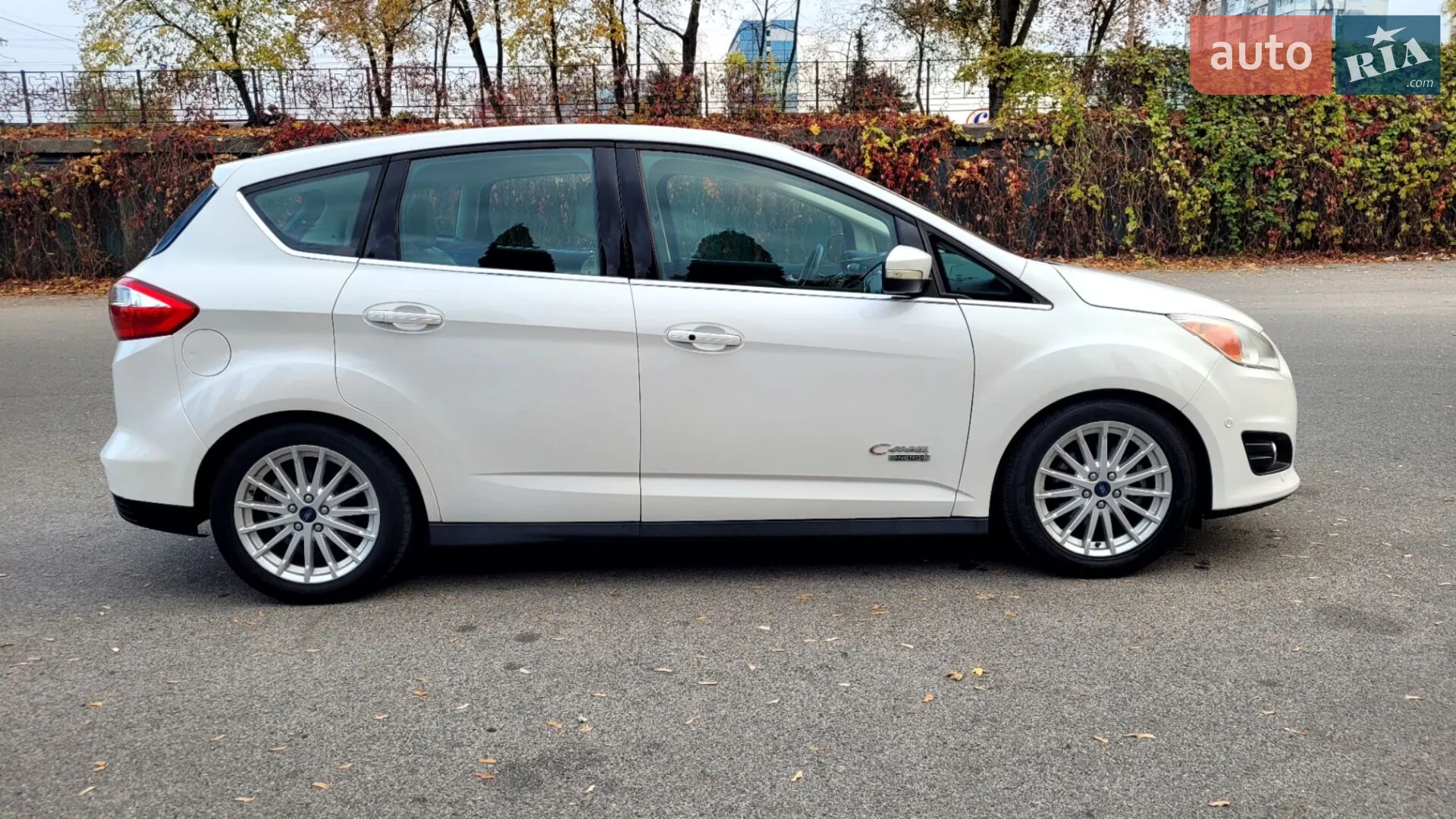 2015 Ford C-MAX - мініатюра 28