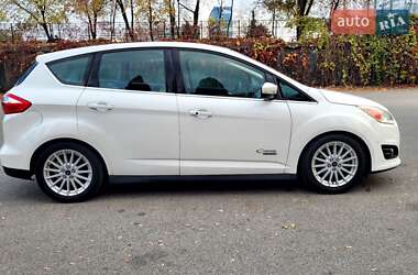 Мінівен Ford C-Max 2015 в  фото 28 Мінівен Ford C-Max 2015 в
