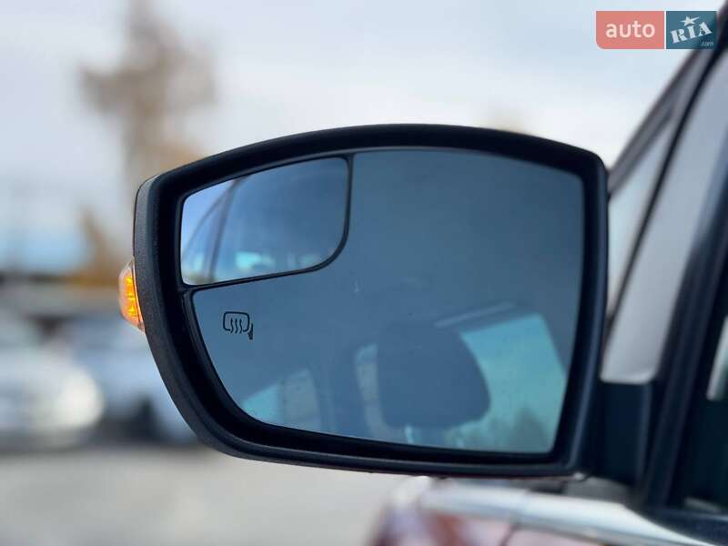 Минивэн Ford C-Max 2016 в Ровно