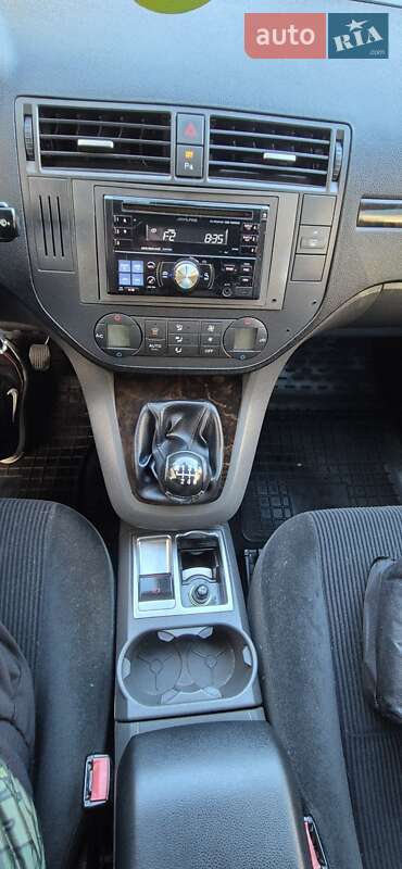 Минивэн Ford C-Max 2004 в Киеве