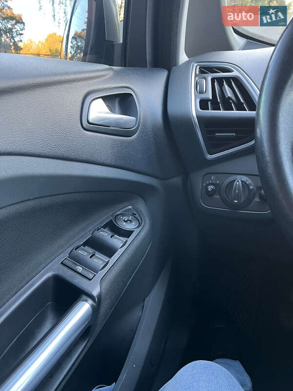 Минивэн Ford C-Max 2010 в Новояворовске