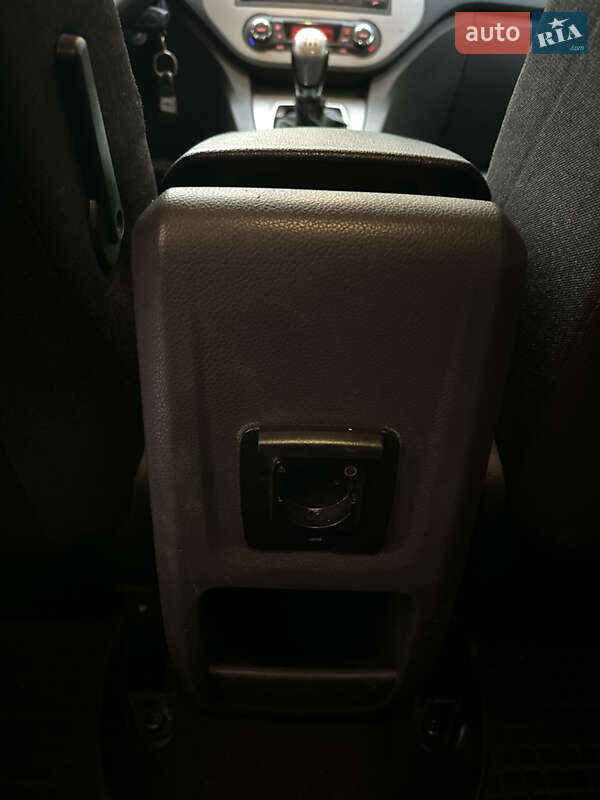 Минивэн Ford C-Max 2009 в Нетешине фото 27 Минивэн Ford C-Max 2009 в Нетешине