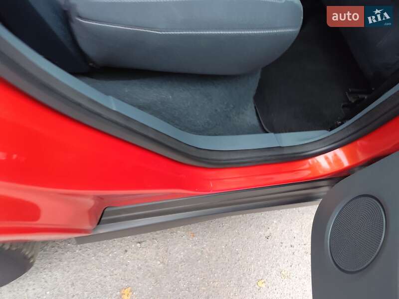 Минивэн Ford C-Max 2011 в Звягеле фото 62 Минивэн Ford C-Max 2011 в Звягеле