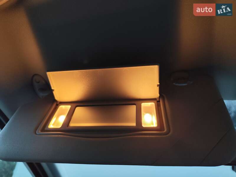 Минивэн Ford C-Max 2011 в Звягеле фото 90 Минивэн Ford C-Max 2011 в Звягеле