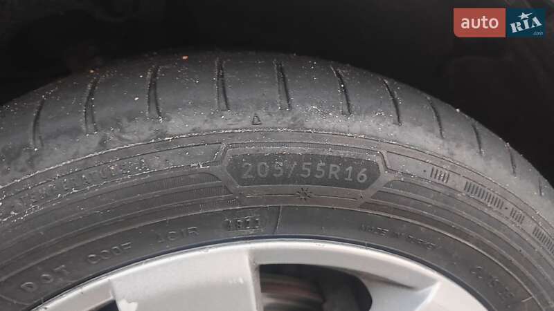 Мінівен Ford C-Max 2010 в Києві