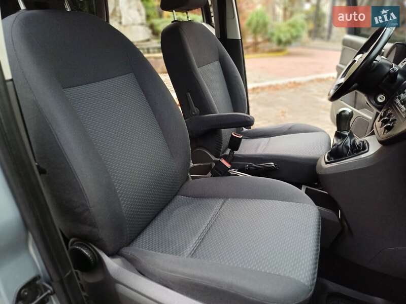 Минивэн Ford C-Max 2005 в Дрогобыче фото 32 Минивэн Ford C-Max 2005 в Дрогобыче