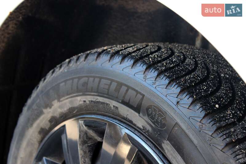 Минивэн Ford C-Max 2007 в Кременце