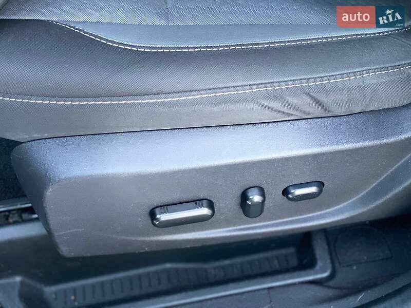 Минивэн Ford C-Max 2018 в Киеве