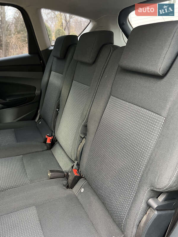 Минивэн Ford C-Max 2012 в Ватутино фото 14 Минивэн Ford C-Max 2012 в Ватутино