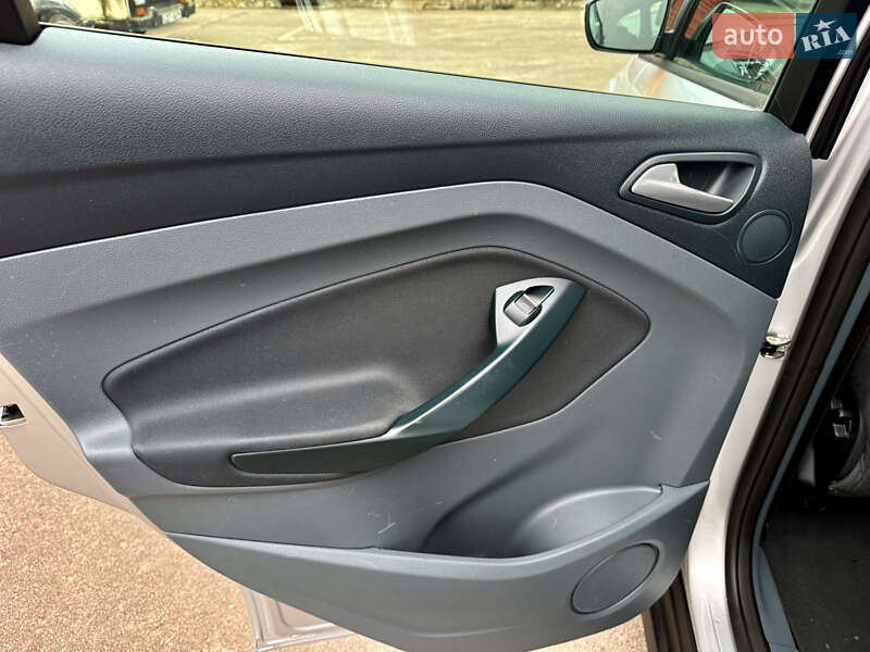 Мінівен Ford C-Max 2012 в Рівному фото 21 Мінівен Ford C-Max 2012 в Рівному