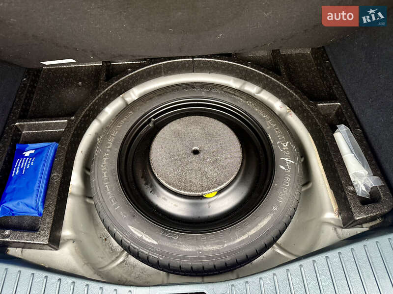 Мінівен Ford C-Max 2012 в Рівному фото 30 Мінівен Ford C-Max 2012 в Рівному