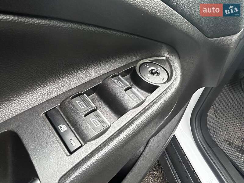 Мінівен Ford C-Max 2017 в Києві