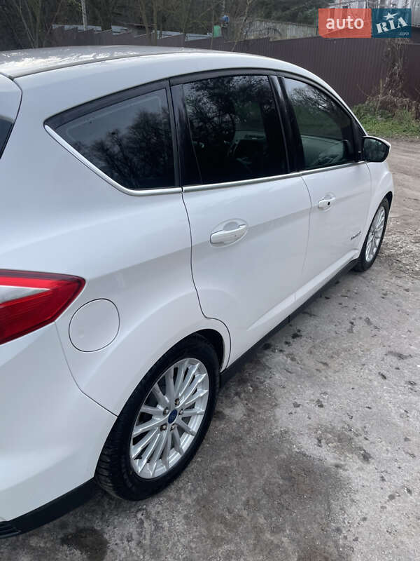 Минивэн Ford C-Max 2015 в Обухове