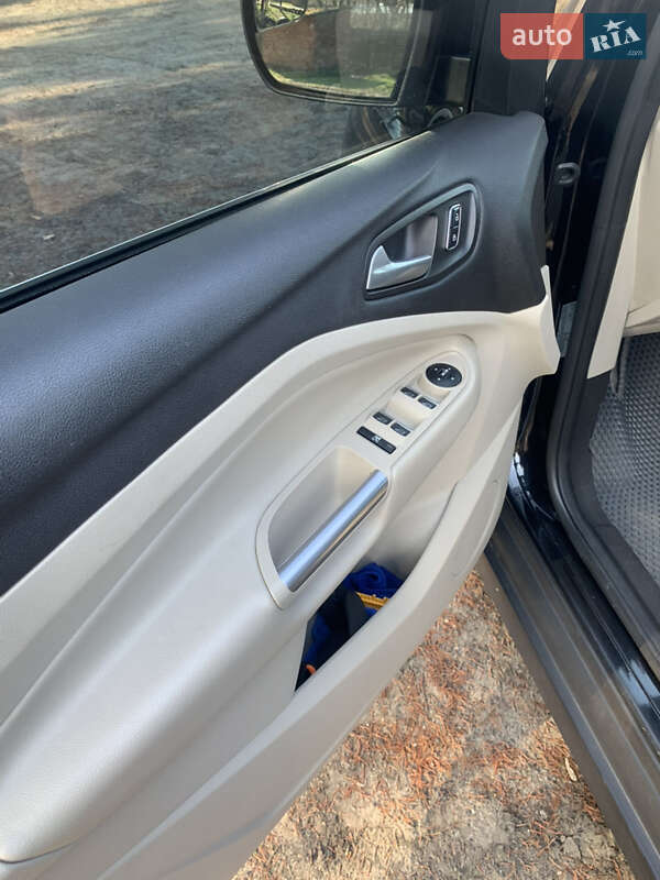 Мінівен Ford C-Max 2013 в Володимирі