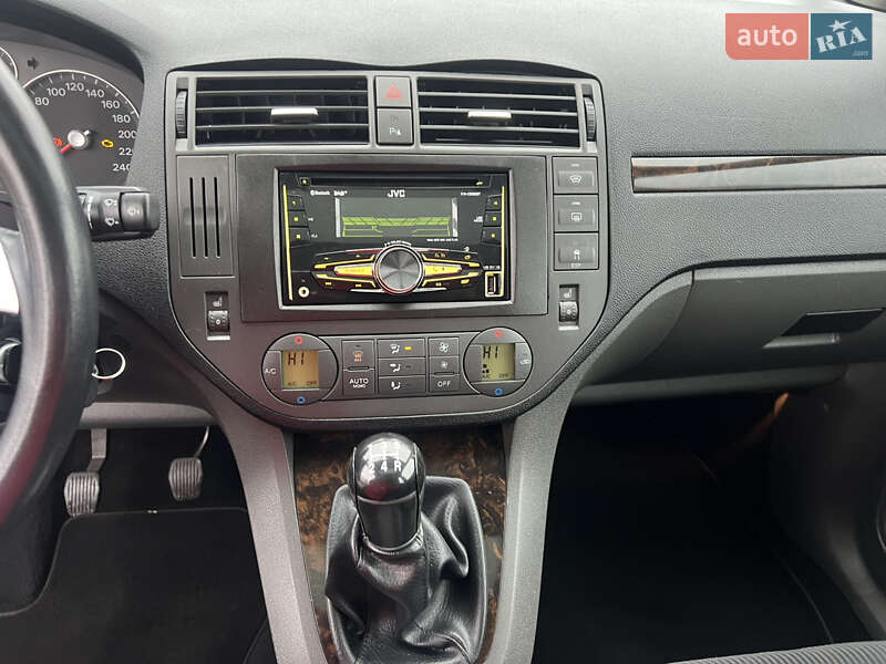 Минивэн Ford C-Max 2007 в Хороле фото 18 Минивэн Ford C-Max 2007 в Хороле