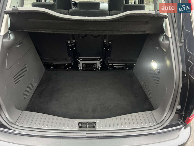 Минивэн Ford C-Max 2007 в Хороле фото 26 Минивэн Ford C-Max 2007 в Хороле