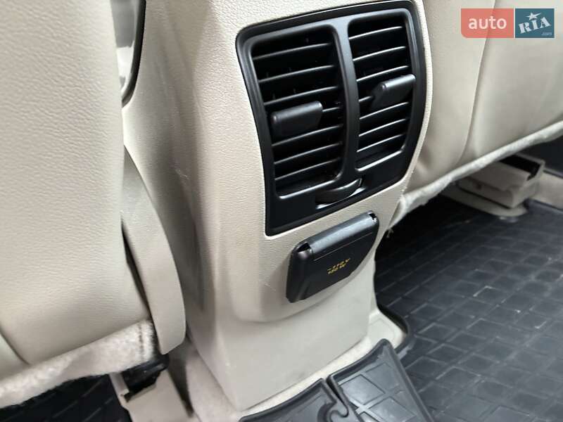 Минивэн Ford C-Max 2012 в Калуше фото 16 Минивэн Ford C-Max 2012 в Калуше