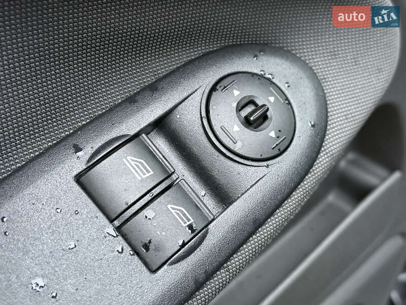 Минивэн Ford C-Max 2010 в Ровно фото 27 Минивэн Ford C-Max 2010 в Ровно