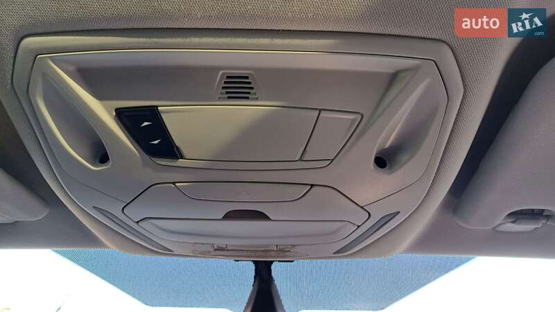 Минивэн Ford C-Max 2010 в Звягеле фото 27 Минивэн Ford C-Max 2010 в Звягеле