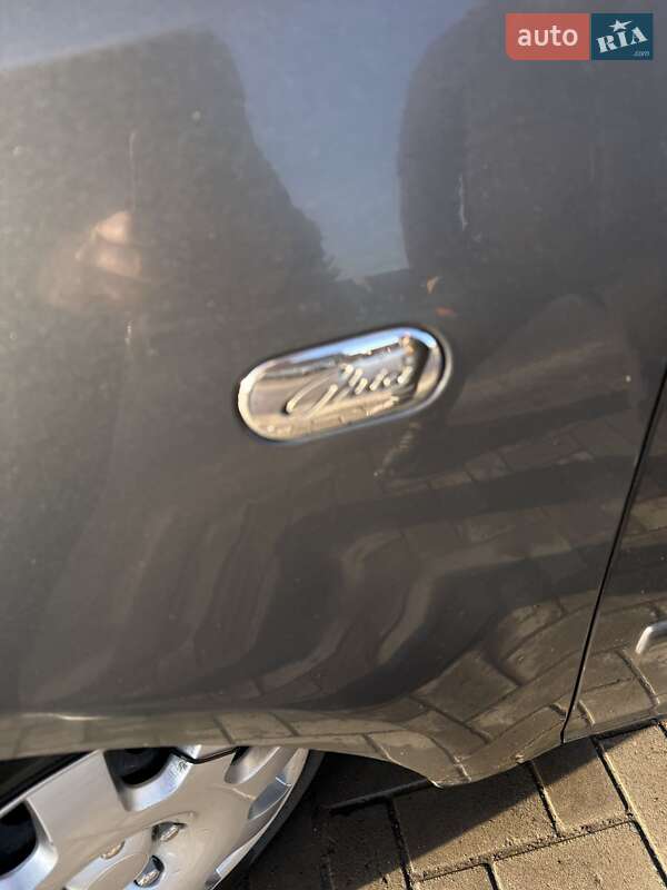 Минивэн Ford C-Max 2004 в Ровно