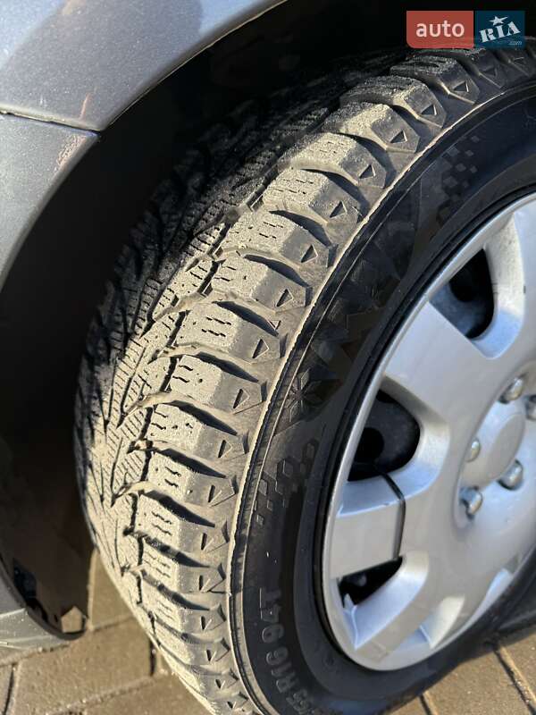 Минивэн Ford C-Max 2004 в Ровно