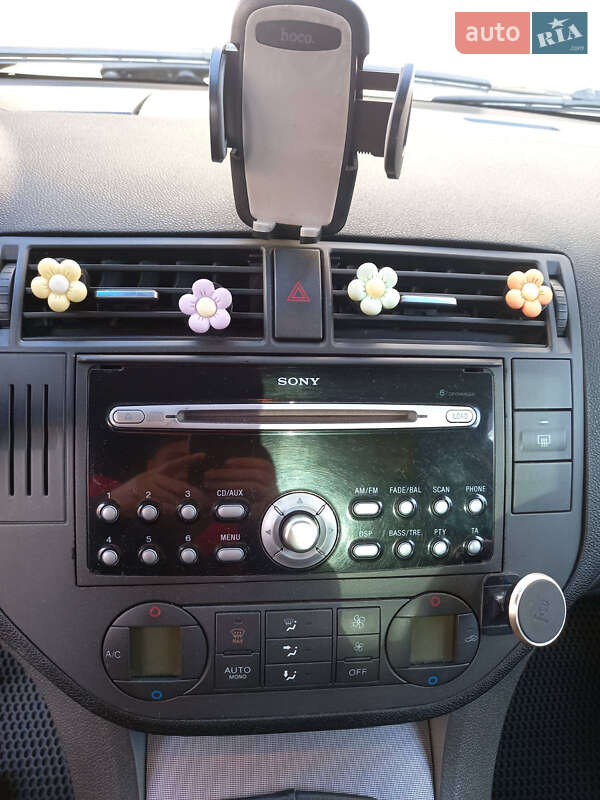 Минивэн Ford C-Max 2005 в Костополе фото 3 Минивэн Ford C-Max 2005 в Костополе