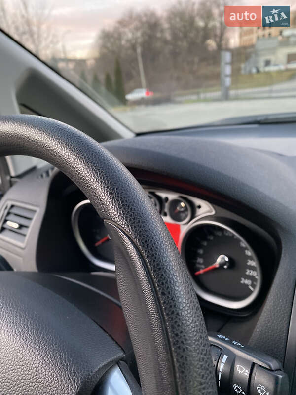 Минивэн Ford C-Max 2009 в Ровно фото 27 Минивэн Ford C-Max 2009 в Ровно