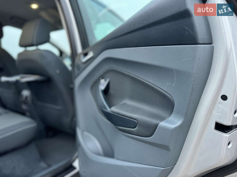 Минивэн Ford C-Max 2011 в Киеве фото 52 Минивэн Ford C-Max 2011 в Киеве