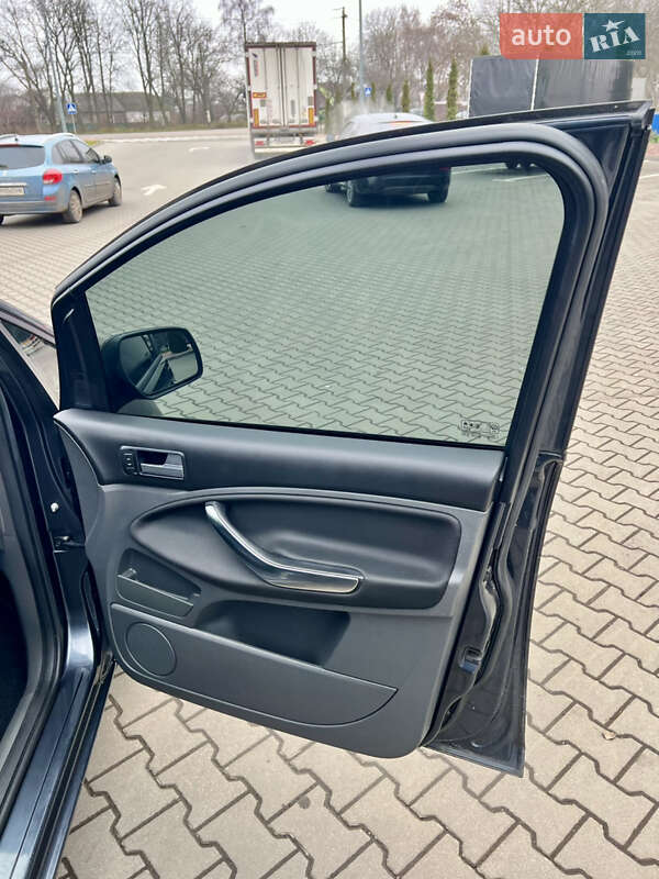 Минивэн Ford C-Max 2010 в Житомире фото 27 Минивэн Ford C-Max 2010 в Житомире