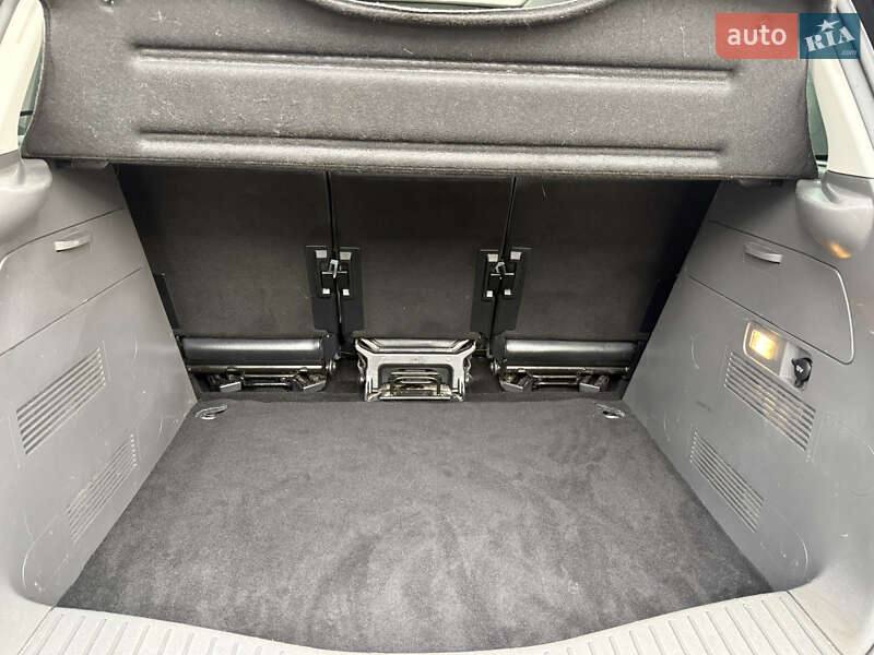 Минивэн Ford C-Max 2009 в Самборе