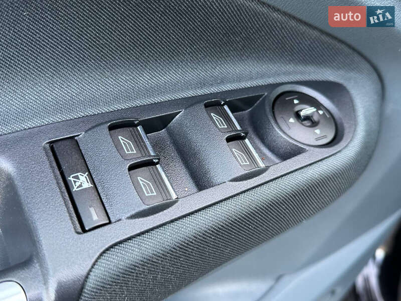 Минивэн Ford C-Max 2014 в Стрые фото 56 Минивэн Ford C-Max 2014 в Стрые