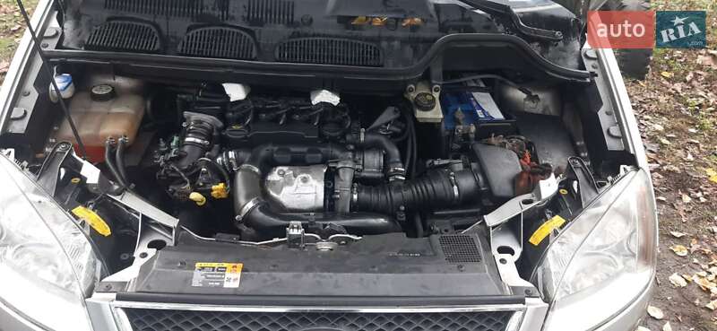 Минивэн Ford C-Max 2006 в Днепре