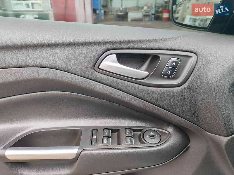 Минивэн Ford C-Max 2017 в Одессе фото 18 Минивэн Ford C-Max 2017 в Одессе