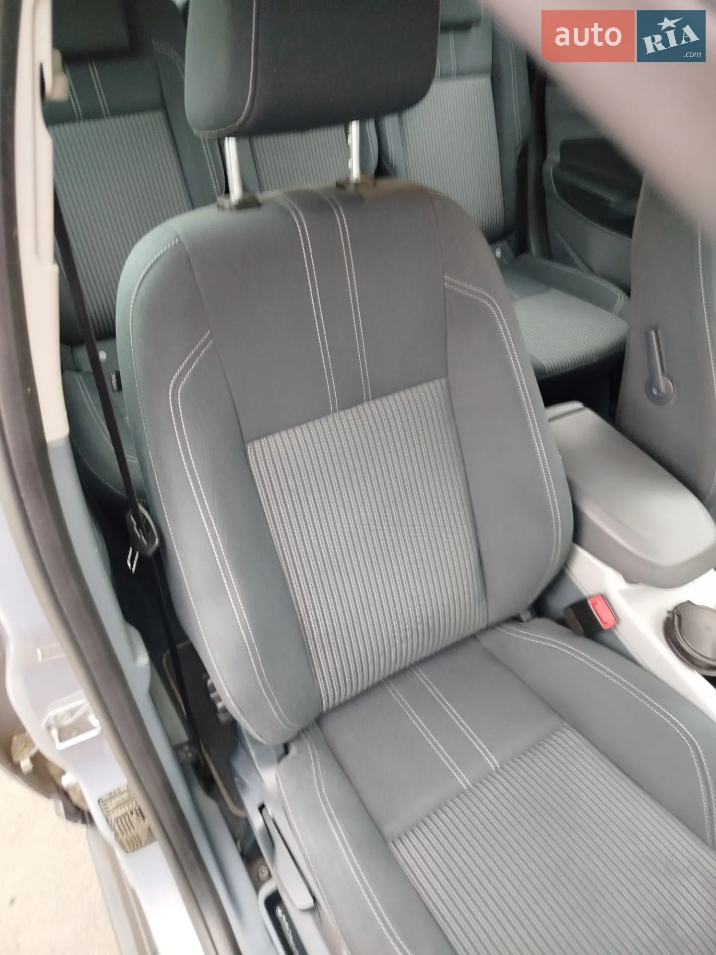 2011 Ford C-MAX - мініатюра 11