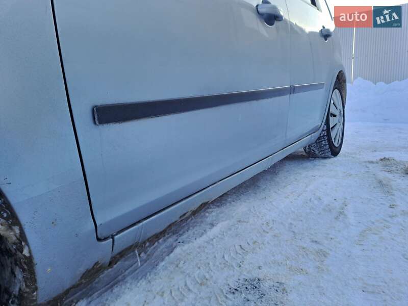 Минивэн Ford C-Max 2004 в Славуте