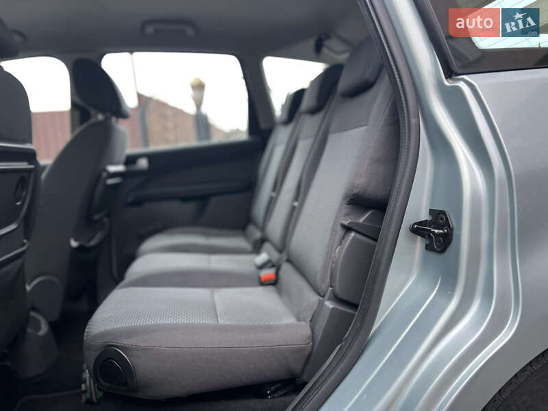 Мінівен Ford C-Max 2004 в Дніпрі