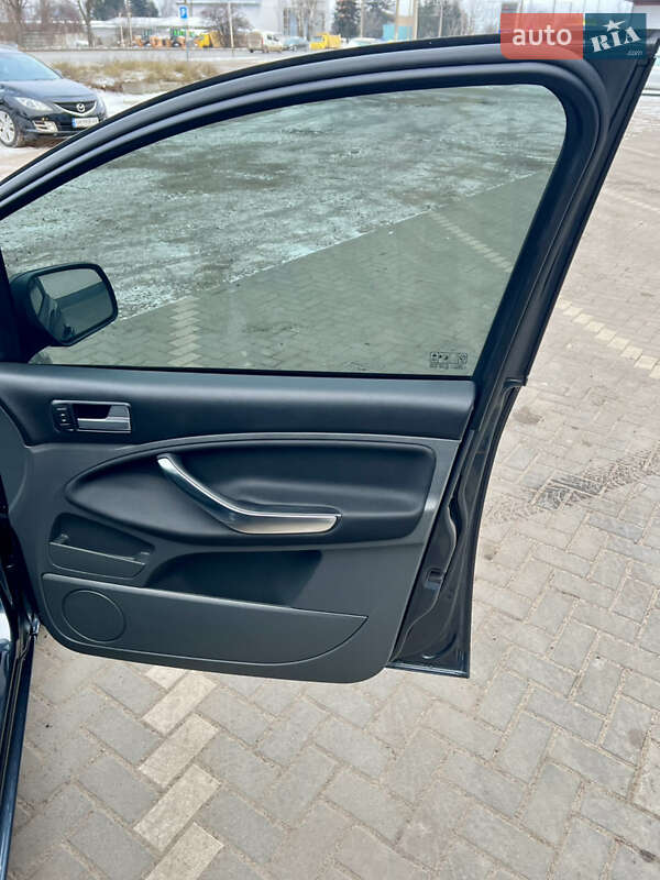 Мінівен Ford C-Max 2010 в Житомирі фото 26 Мінівен Ford C-Max 2010 в Житомирі