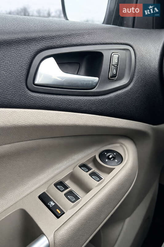 Минивэн Ford C-Max 2012 в Львове