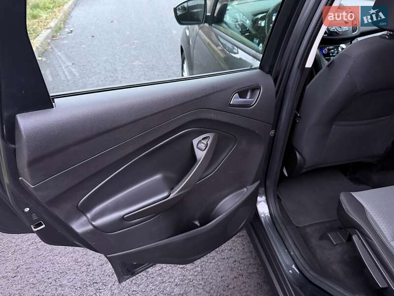 Минивэн Ford C-Max 2017 в Киеве фото 25 Минивэн Ford C-Max 2017 в Киеве