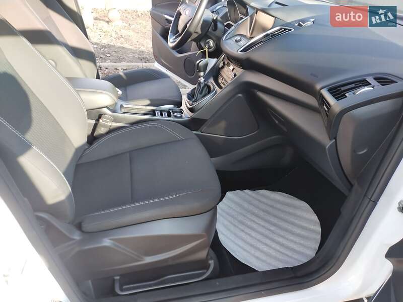 Минивэн Ford C-Max 2015 в Ромнах фото 23 Минивэн Ford C-Max 2015 в Ромнах