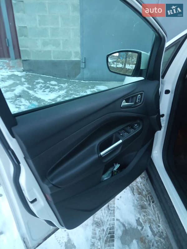 Мінівен Ford C-Max 2016 в Києві