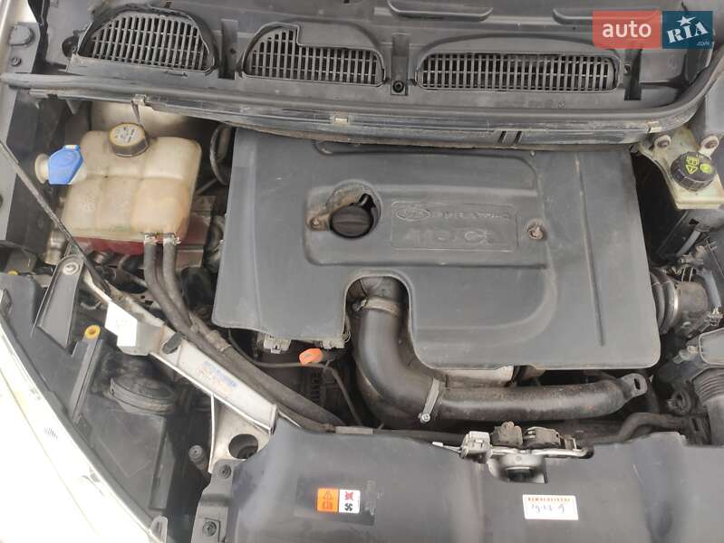 Минивэн Ford C-Max 2009 в Ивано-Франковске