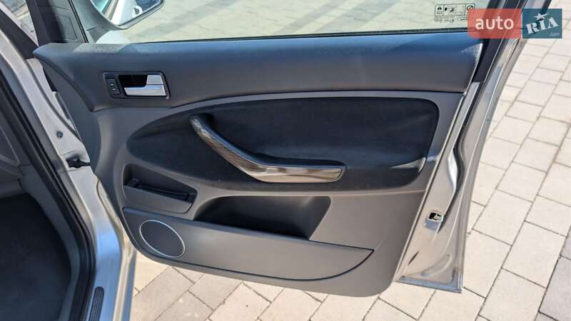 Минивэн Ford C-Max 2010 в Луцке