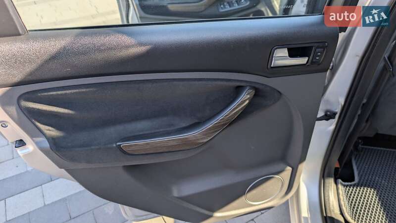 Минивэн Ford C-Max 2010 в Луцке