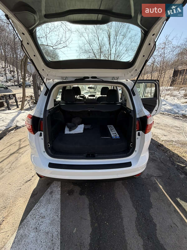 Минивэн Ford C-Max 2014 в Киеве