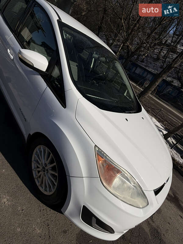 Минивэн Ford C-Max 2014 в Киеве