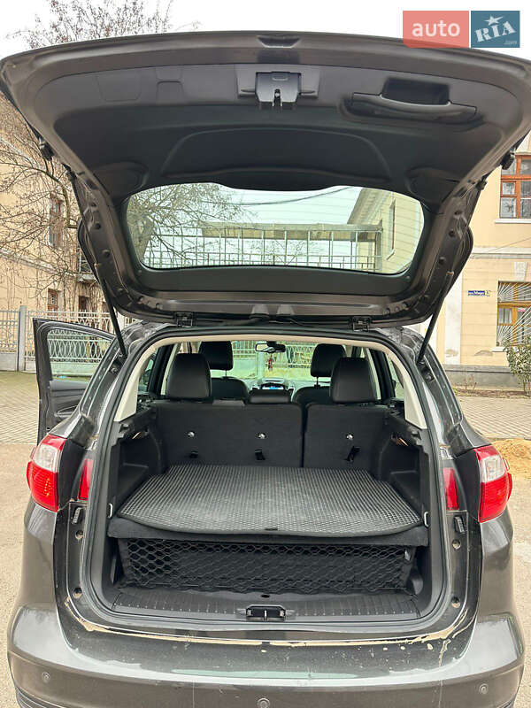 Минивэн Ford C-Max 2015 в Килии