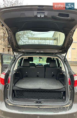 Минивэн Ford C-Max 2015 в Килии