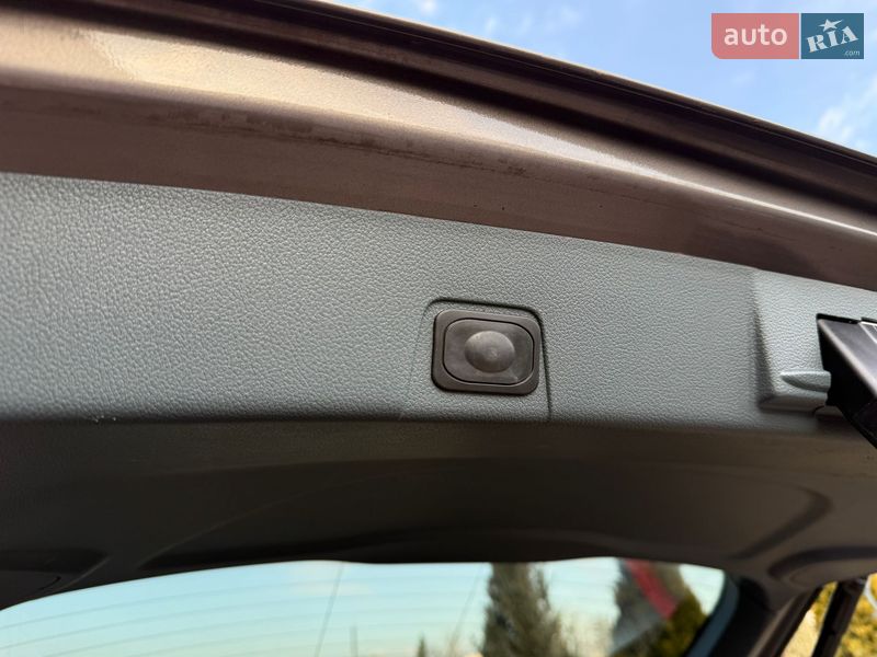 Минивэн Ford C-Max 2012 в Стрые